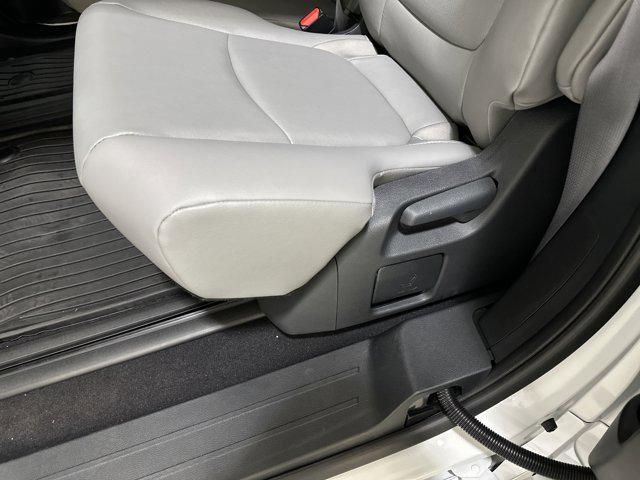 Photo of 2025 Wind Chill Pearl Toyota Sienna