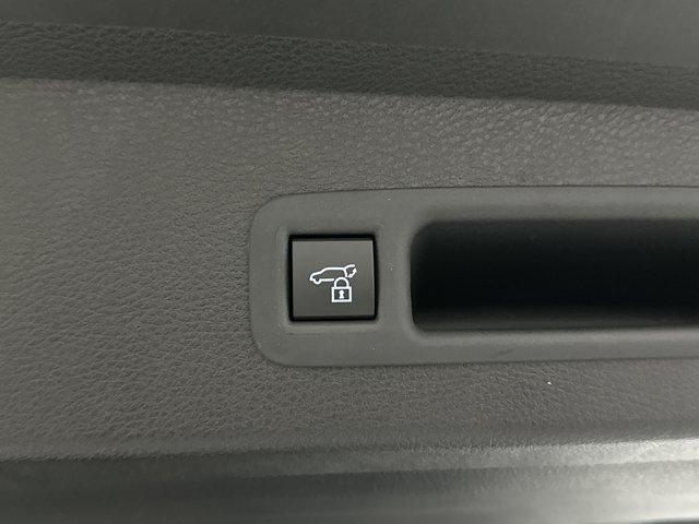 Photo of 2025 Wind Chill Pearl Toyota Sienna