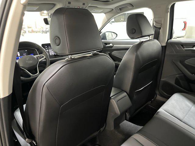 Photo of 2025 Platinum Gray Metallic Volkswagen Jetta