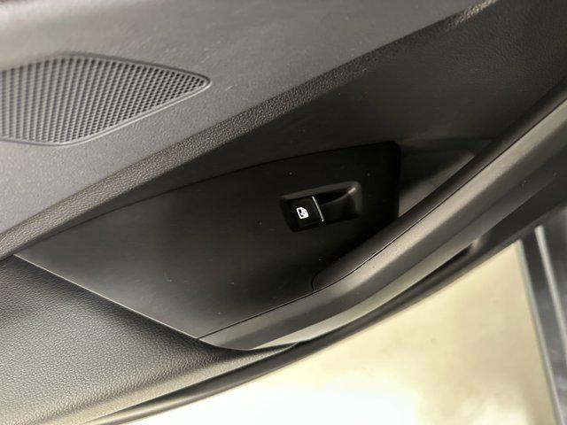 Photo of 2025 Platinum Gray Metallic Volkswagen Jetta