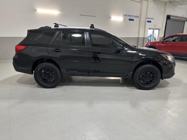 Photo of 2019 Crystal Black Silica Subaru Outback