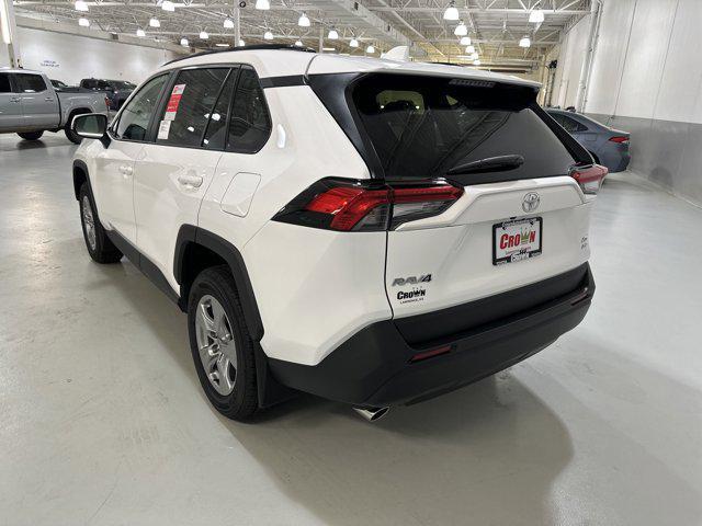Photo of 2025 Ice Cap Toyota RAV4