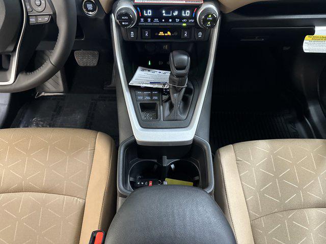 Photo of 2025 Ice Cap Toyota RAV4