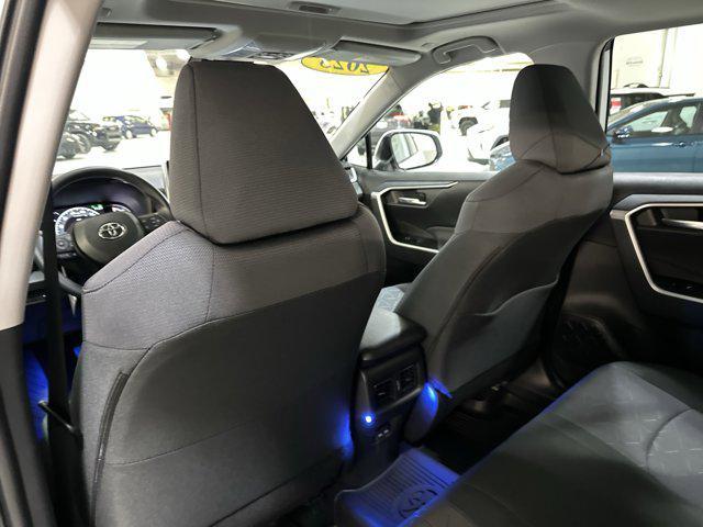 Photo of 2025 Ice Cap Toyota RAV4