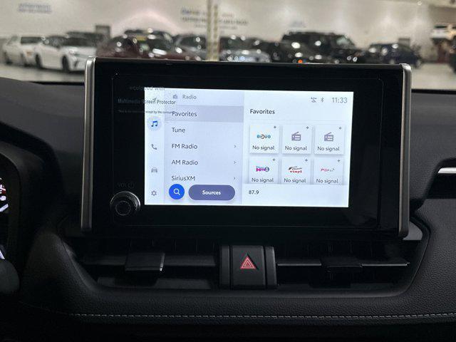 Photo of 2025 Ice Cap Toyota RAV4