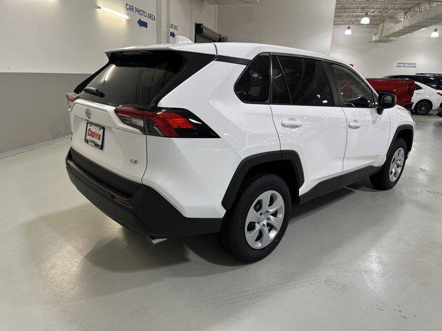 Photo of 2025 Ice Cap Toyota RAV4