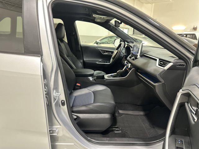 Photo of 2022 Silver Sky Metallic/Midnight Black Metallic Toyota RAV4 Hybrid