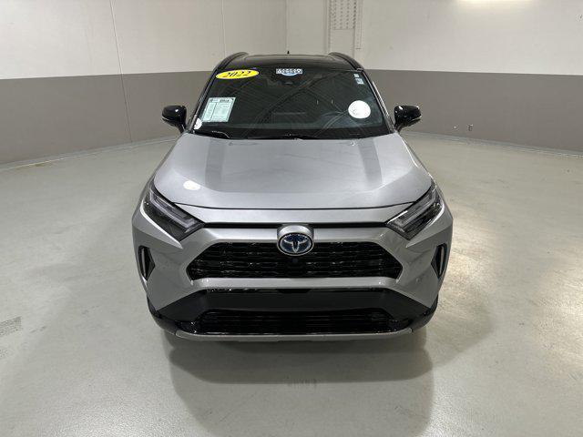 Photo of 2022 Silver Sky Metallic/Midnight Black Metallic Toyota RAV4 Hybrid