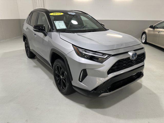 Photo of 2022 Silver Sky Metallic/Midnight Black Metallic Toyota RAV4 Hybrid