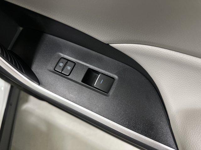 Photo of 2025 Ice Cap Toyota RAV4
