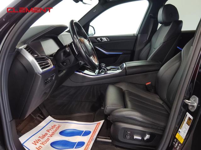 Photo of 2020 Black Sapphire Metallic BMW X5