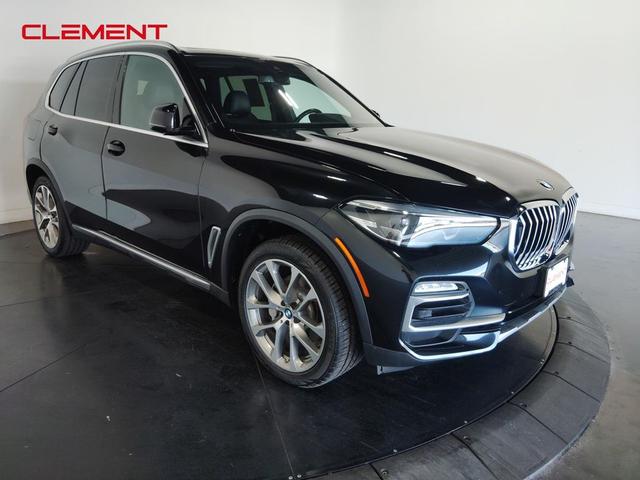 Photo of 2020 Black Sapphire Metallic BMW X5