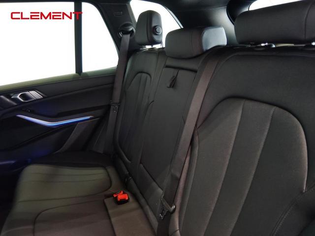 Photo of 2020 Black Sapphire Metallic BMW X5