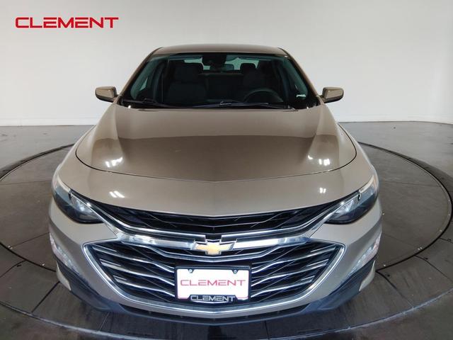 Photo of 2023 Mineral Gray Metallic Chevrolet Malibu