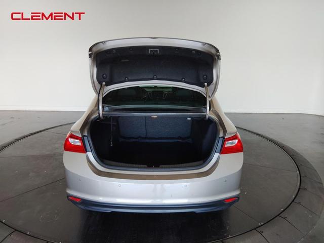 Photo of 2023 Mineral Gray Metallic Chevrolet Malibu