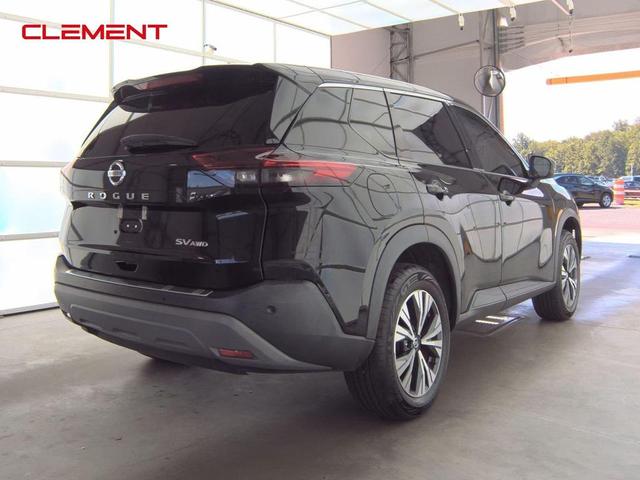 Photo of 2021 Super Black Nissan Rogue