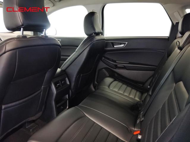 Photo of 2024 Silver Metallic Ford Edge
