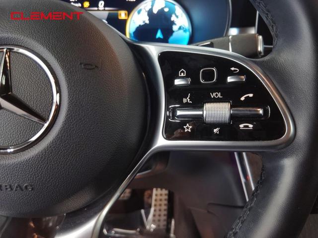 Photo of 2022 Polar White Mercedes-Benz GLC 300