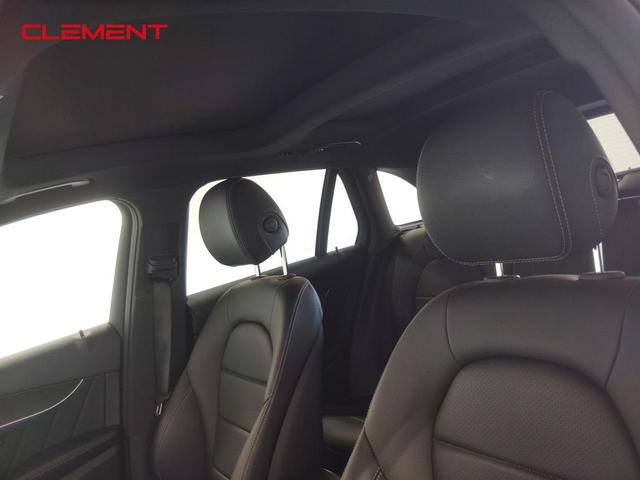 Photo of 2022 Polar White Mercedes-Benz GLC 300