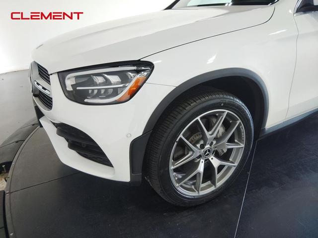 Photo of 2022 Polar White Mercedes-Benz GLC 300
