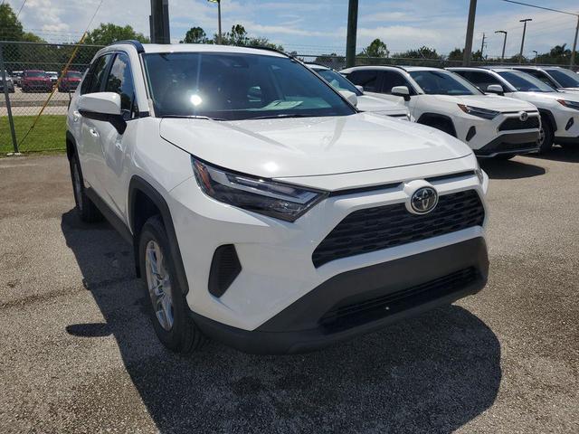 Photo of 2025 Ice Cap Toyota RAV4 Hybrid