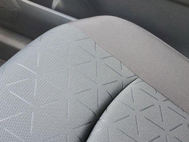 Photo of 2025 Ice Cap Toyota RAV4 Hybrid