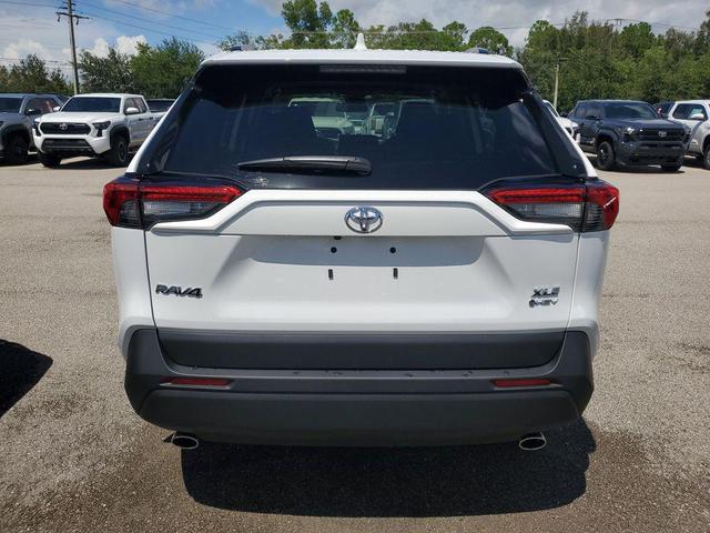 Photo of 2025 Ice Cap Toyota RAV4 Hybrid