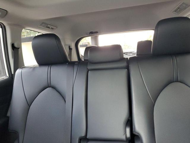 Photo of 2024 Coastal Cream Toyota Grand Highlander