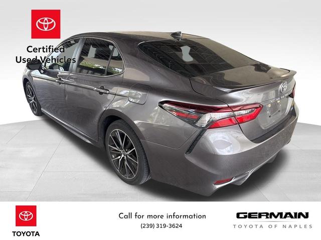 Photo of 2022 Predawn Gray Mica Toyota Camry