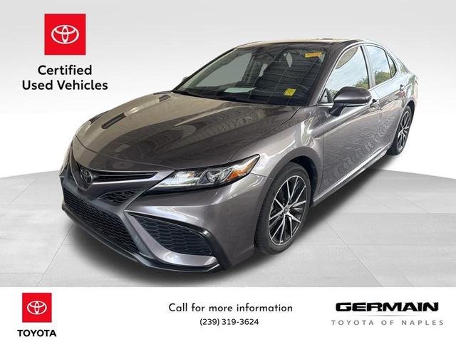 Photo of 2022 Predawn Gray Mica Toyota Camry