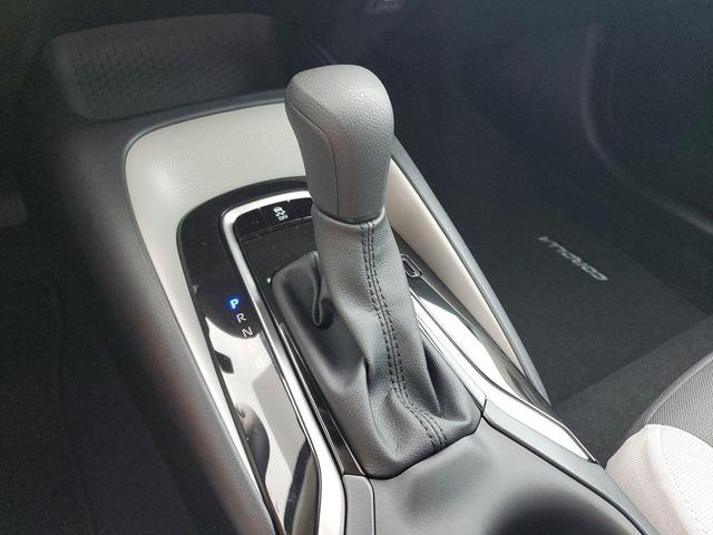 Photo of 2025 Ice Cap Toyota Corolla