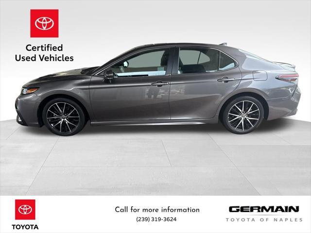 Photo of 2022 Predawn Gray Mica Toyota Camry