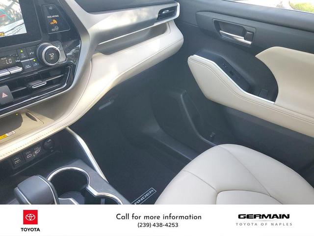 Photo of 2024 Wind Chill Pearl Toyota Highlander