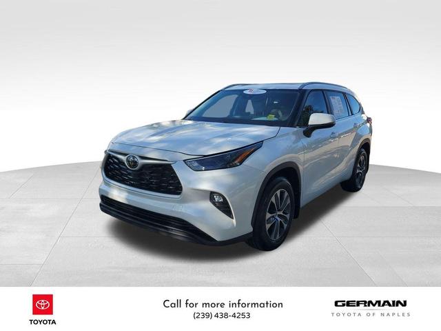 Photo of 2024 Wind Chill Pearl Toyota Highlander