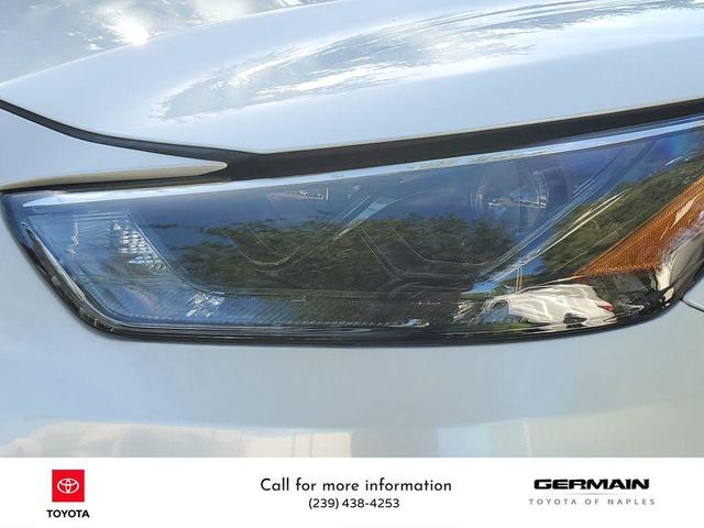 Photo of 2024 Wind Chill Pearl Toyota Highlander
