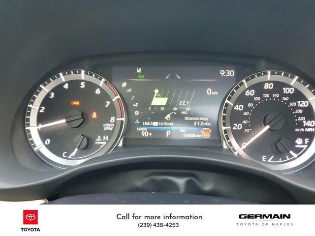 Photo of 2024 Wind Chill Pearl Toyota Highlander