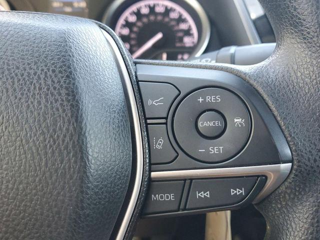Photo of 2023 Ice Cap Toyota Camry