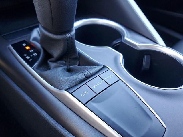 Photo of 2023 Ice Cap Toyota Camry
