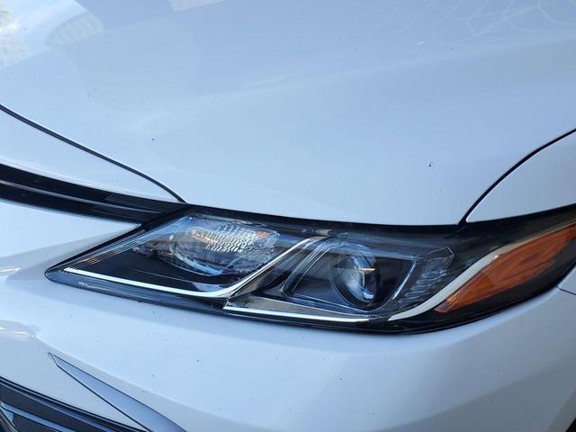 Photo of 2023 Ice Cap Toyota Camry