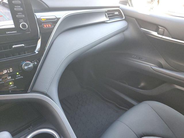 Photo of 2023 Ice Cap Toyota Camry