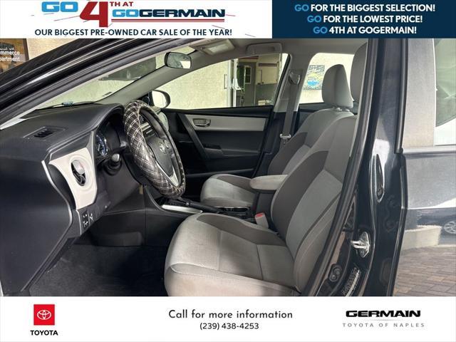 Photo of 2018 Black Sand Pearl Toyota Corolla