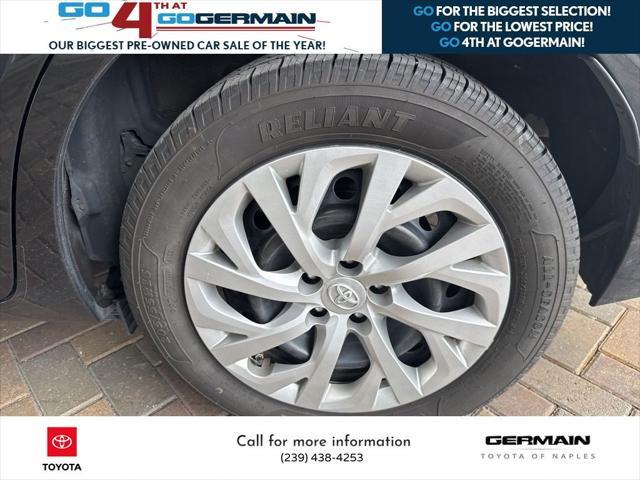 Photo of 2018 Black Sand Pearl Toyota Corolla