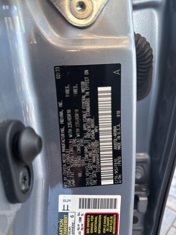 Photo of 2023 Moon Dust Toyota Highlander Hybrid