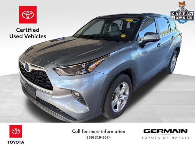 Photo of 2023 Moon Dust Toyota Highlander Hybrid