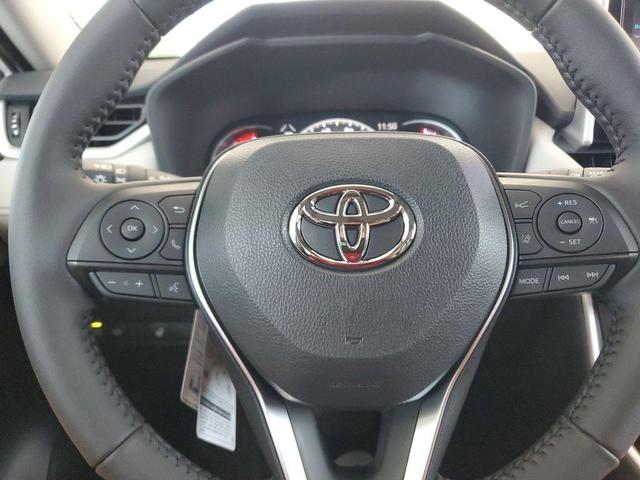 Photo of 2025 Wind Chill Pearl Toyota RAV4