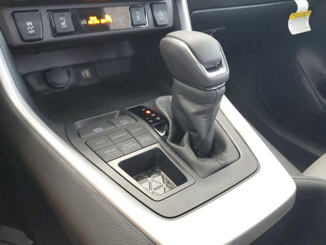 Photo of 2025 Wind Chill Pearl Toyota RAV4