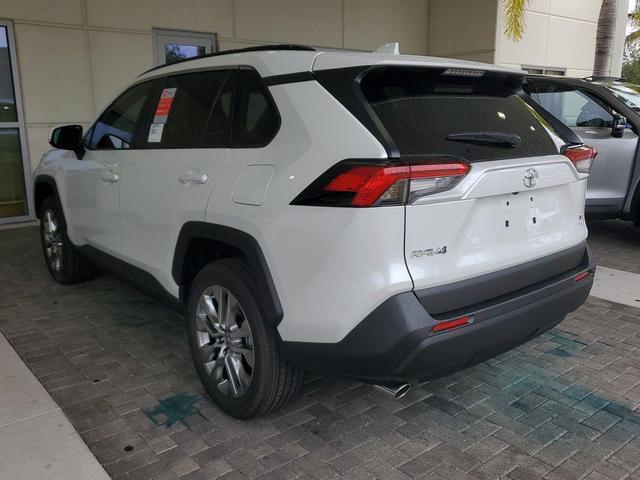 Photo of 2025 Wind Chill Pearl Toyota RAV4