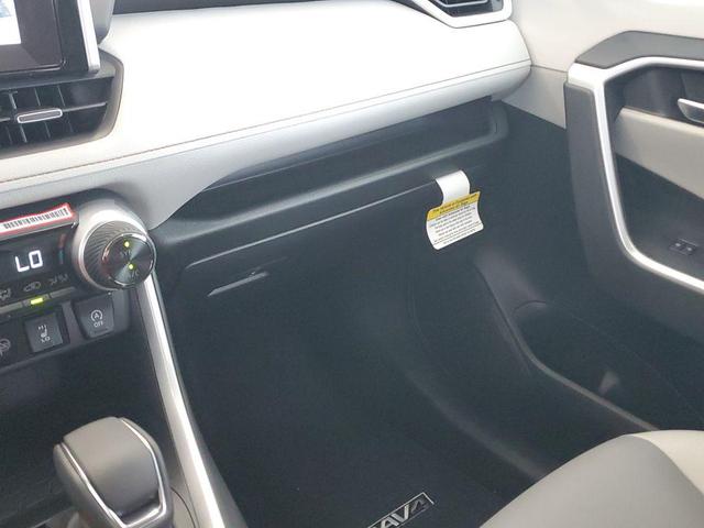 Photo of 2025 Wind Chill Pearl Toyota RAV4