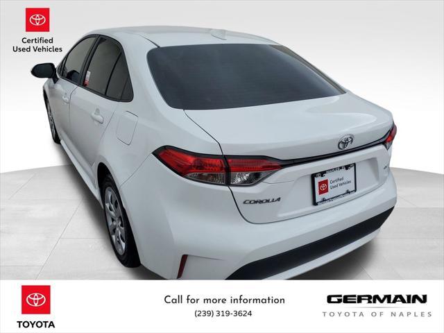 Photo of 2022 White Toyota Corolla