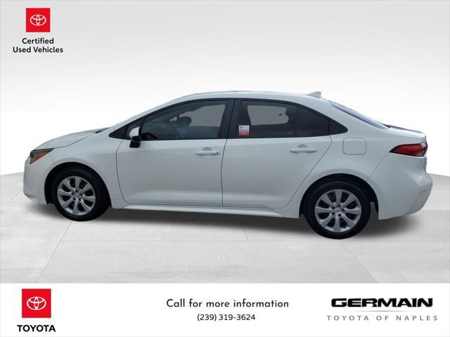 Photo of 2022 White Toyota Corolla